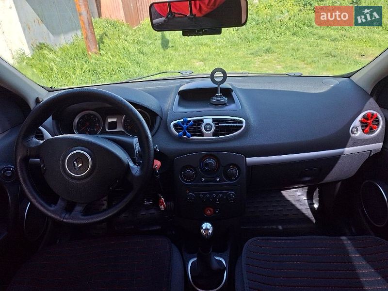 Универсал Renault Clio 2008 в Гайсине