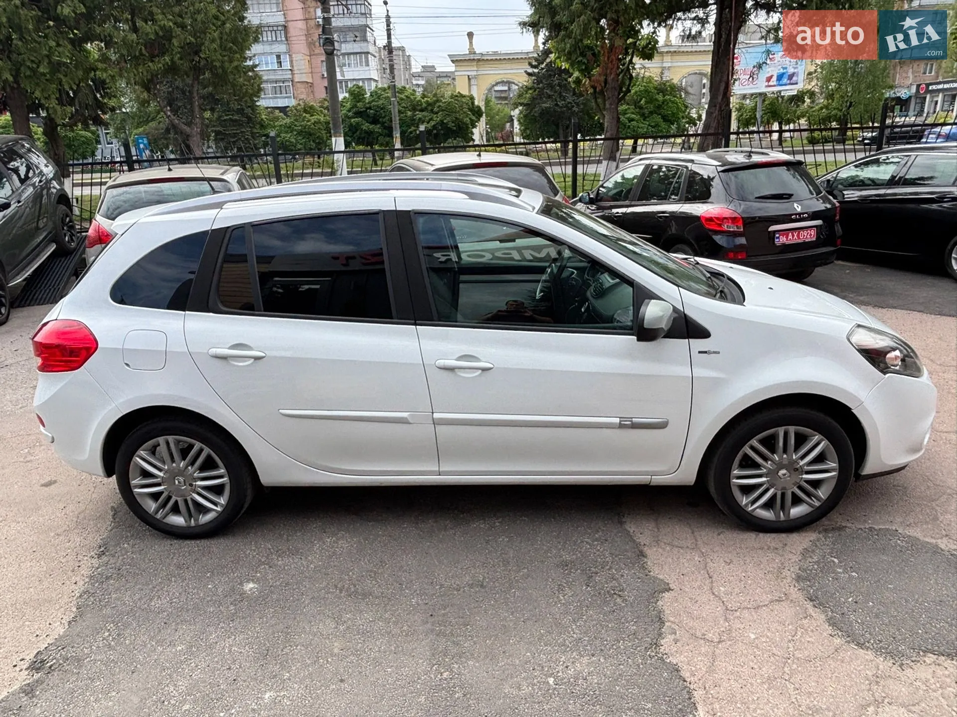 2011 Renault Clio - мініатюра 6