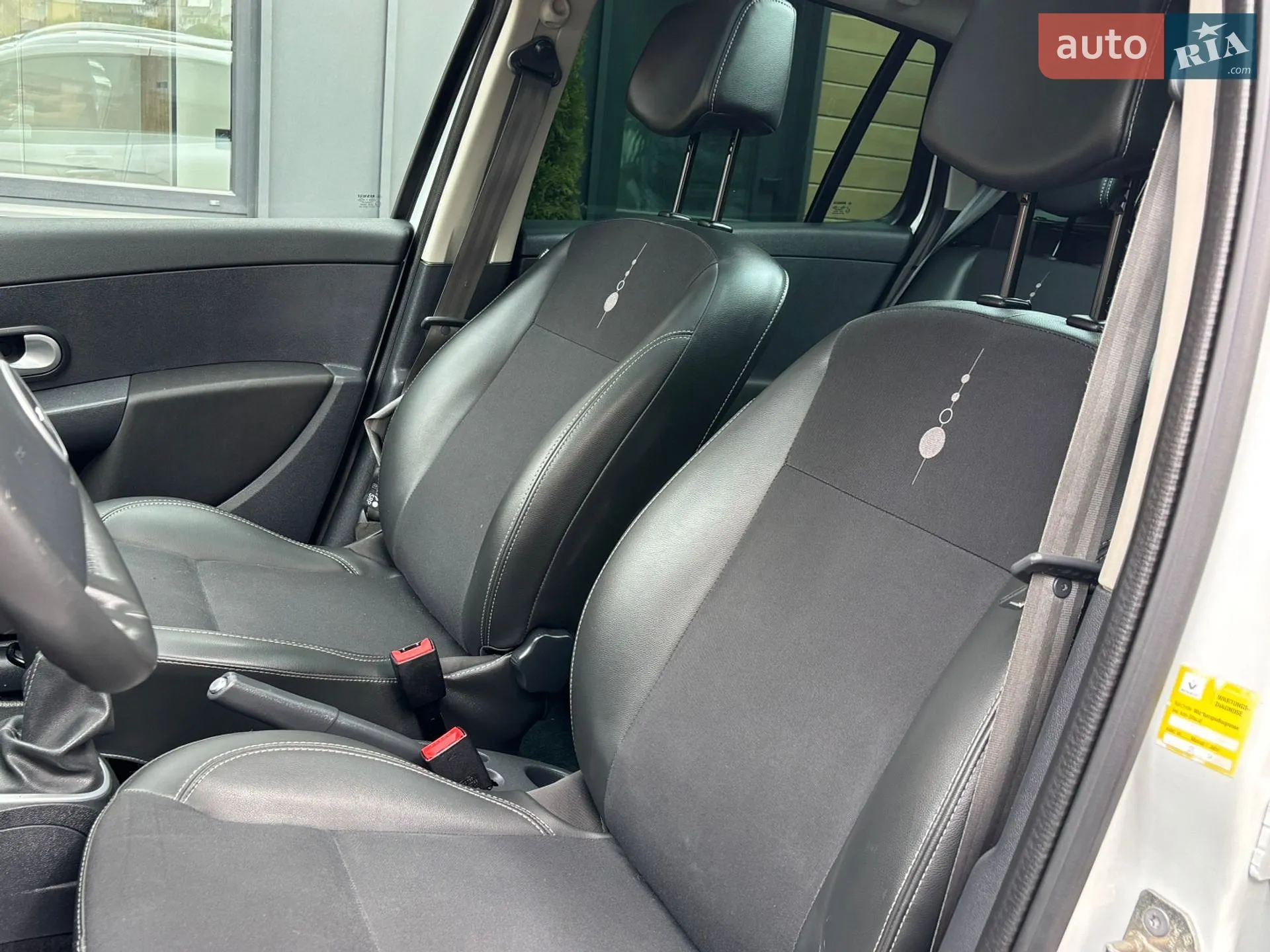 2011 Renault Clio - мініатюра 36