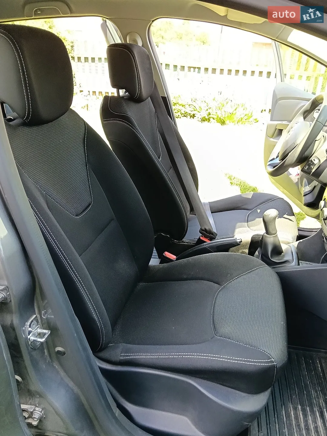 2015 Renault Clio - мініатюра 23