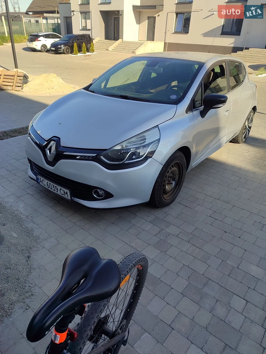 2015 Renault Clio - мініатюра 9