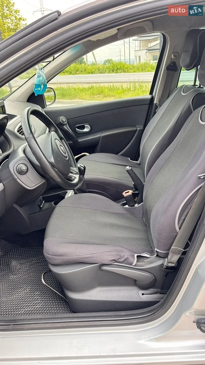 2011 Renault Clio - мініатюра 10