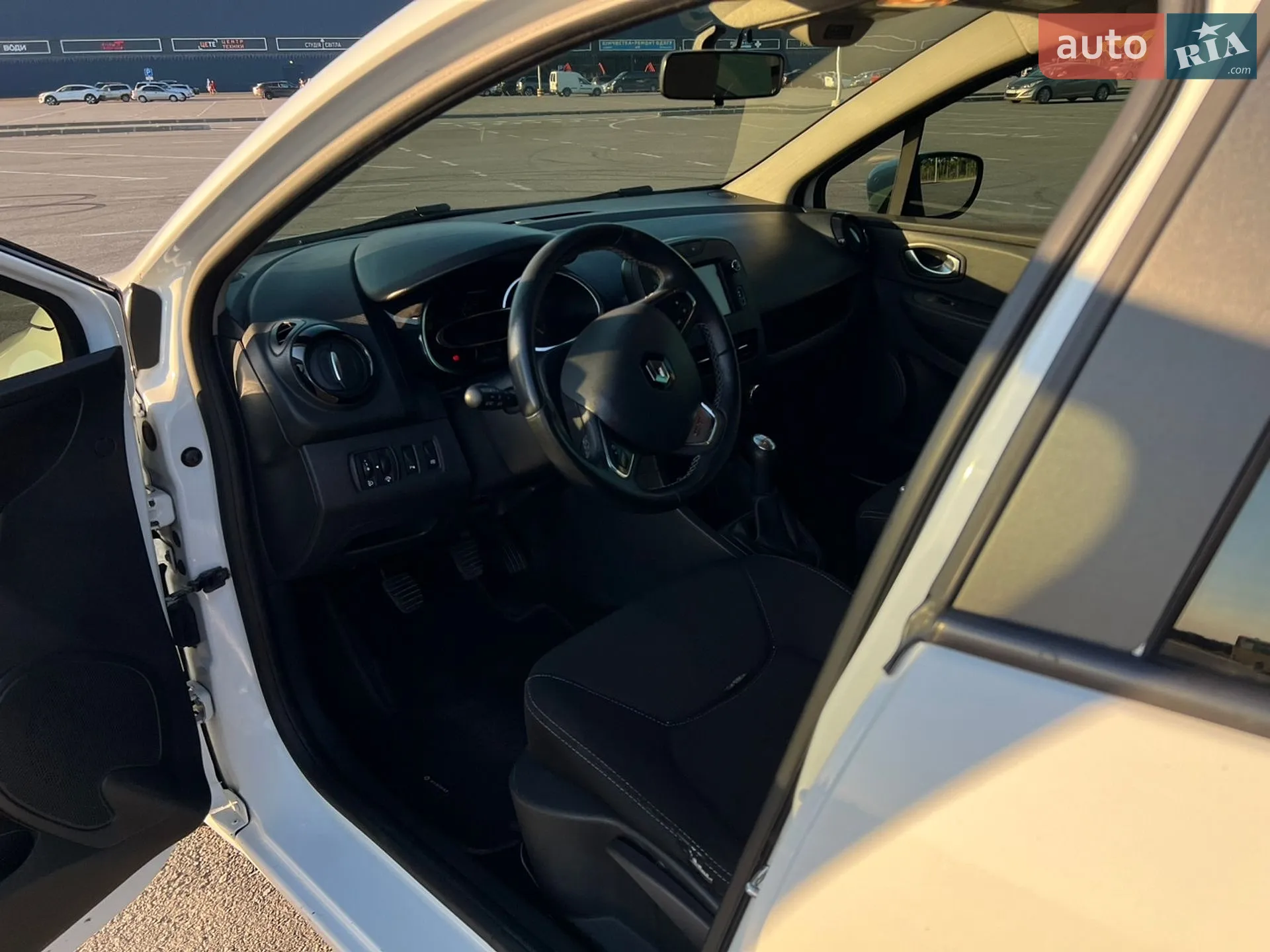 2015 Renault Clio - мініатюра 15