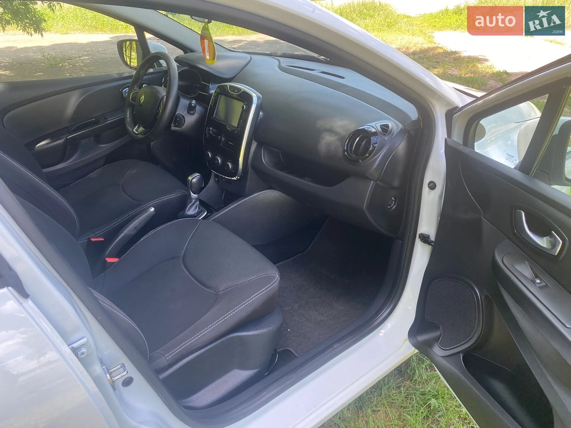 2017 Renault Clio - мініатюра 23