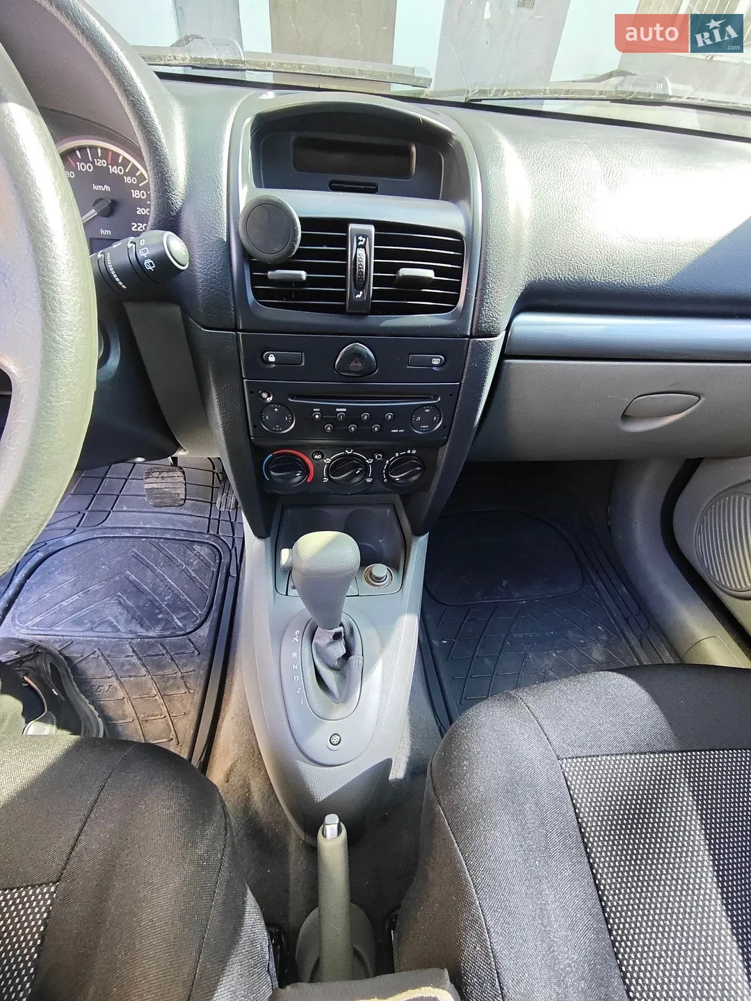 Renault Clio 2003 VIN VF1CB1L0A29023612 фото оголошення 6 з 12