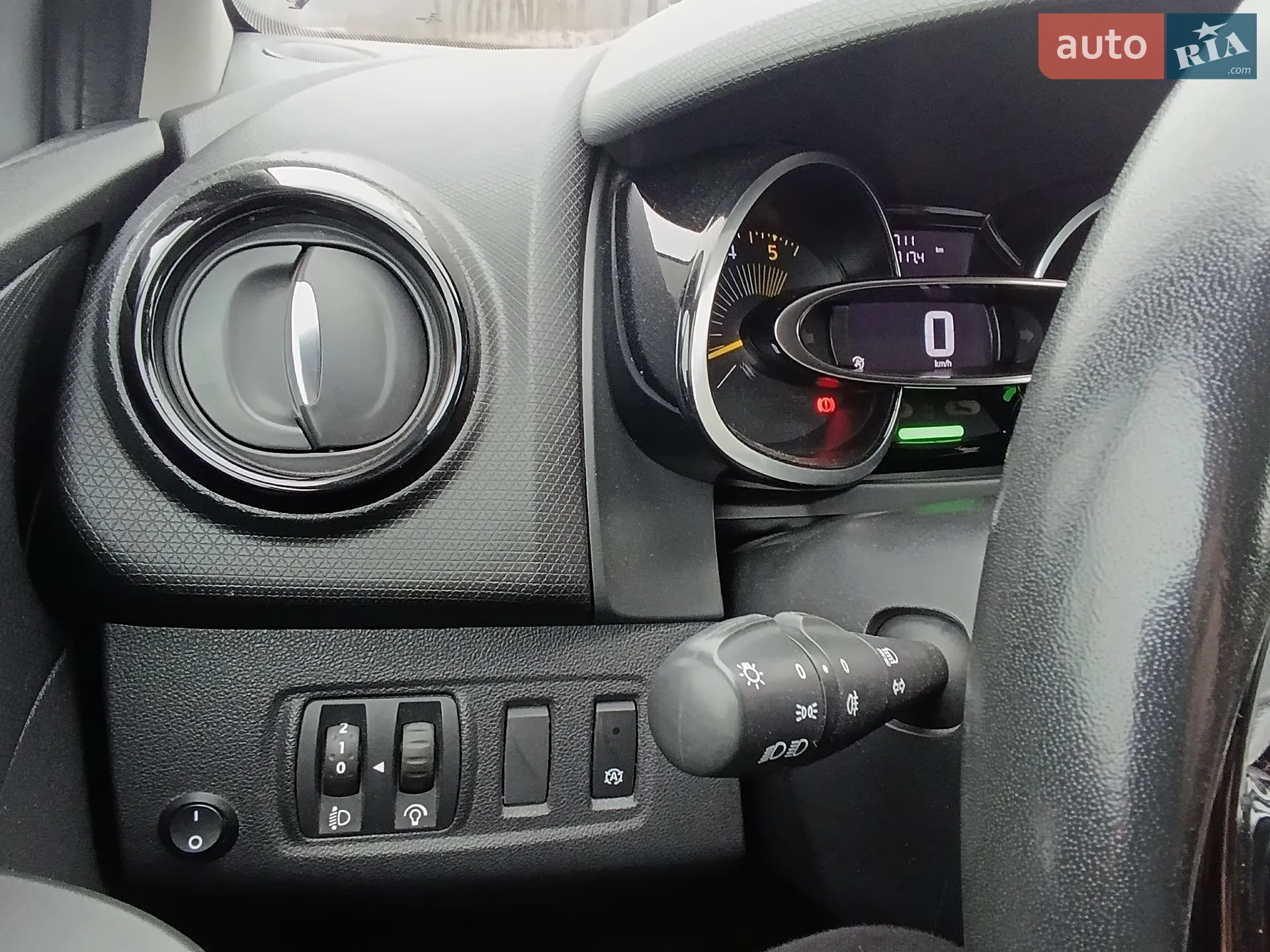2015 Renault Clio - мініатюра 19