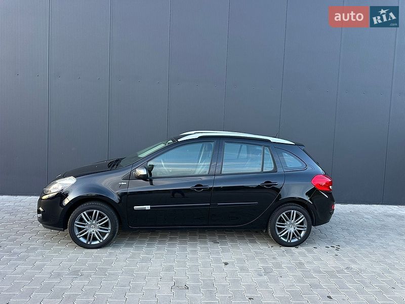 Универсал Renault Clio 2012 в Луцке