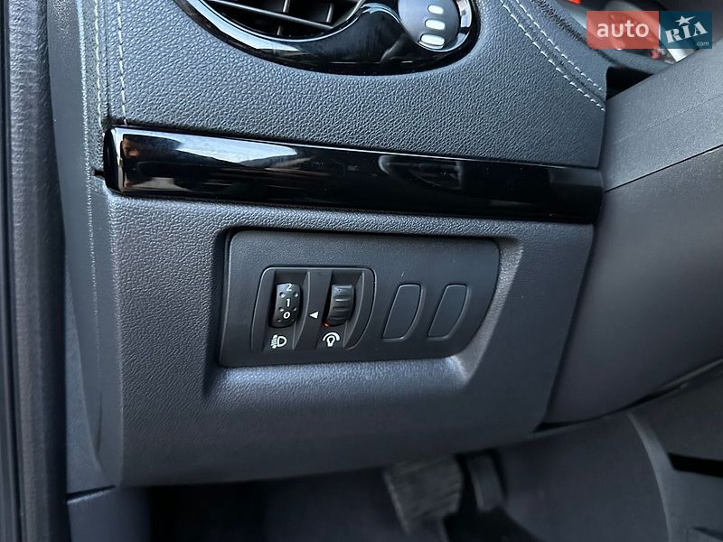 Универсал Renault Clio 2012 в Луцке