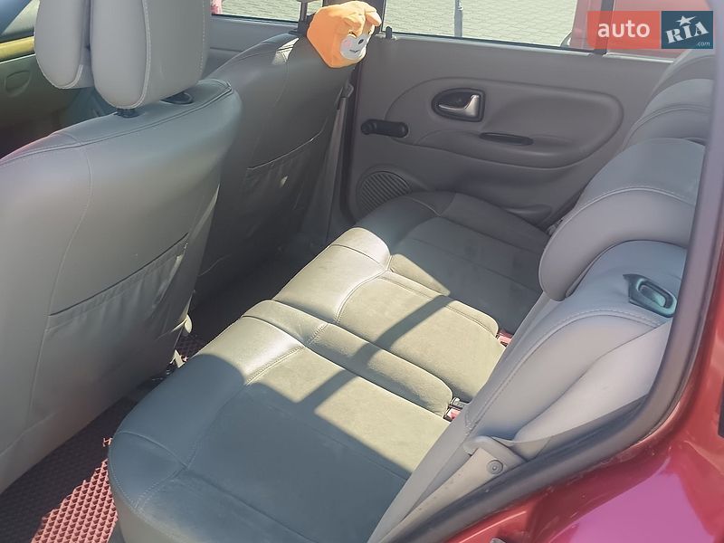 Хетчбек Renault Clio 2002 в Мурованих Курилівцях фото 4 Хетчбек Renault Clio 2002 в Мурованих Курилівцях