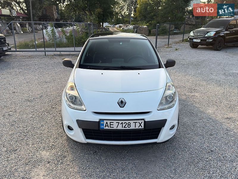 Хэтчбек Renault Clio 2011 в Самаре