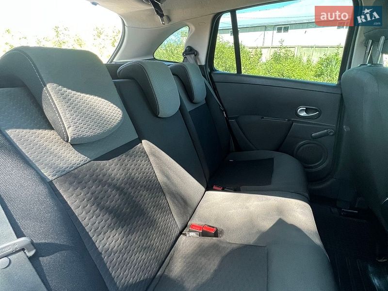 Универсал Renault Clio 2010 в Львове