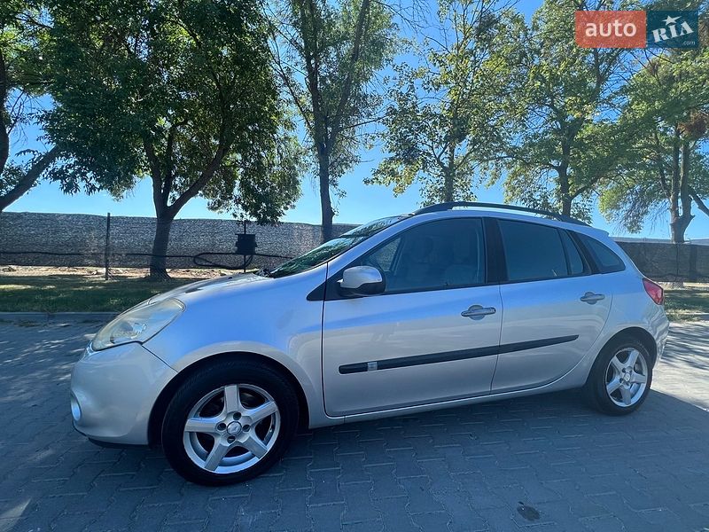 Универсал Renault Clio 2010 в Львове