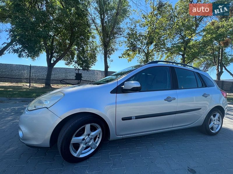 Универсал Renault Clio 2010 в Львове