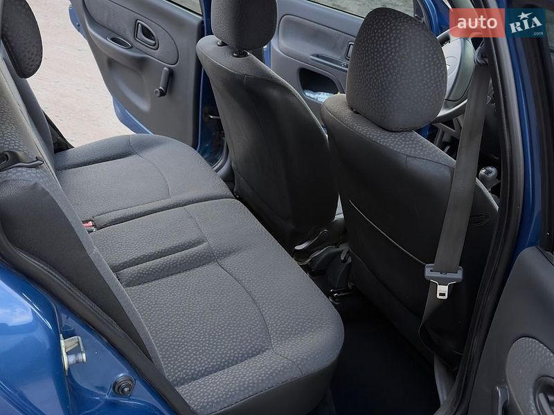 Хэтчбек Renault Clio 2009 в Киеве