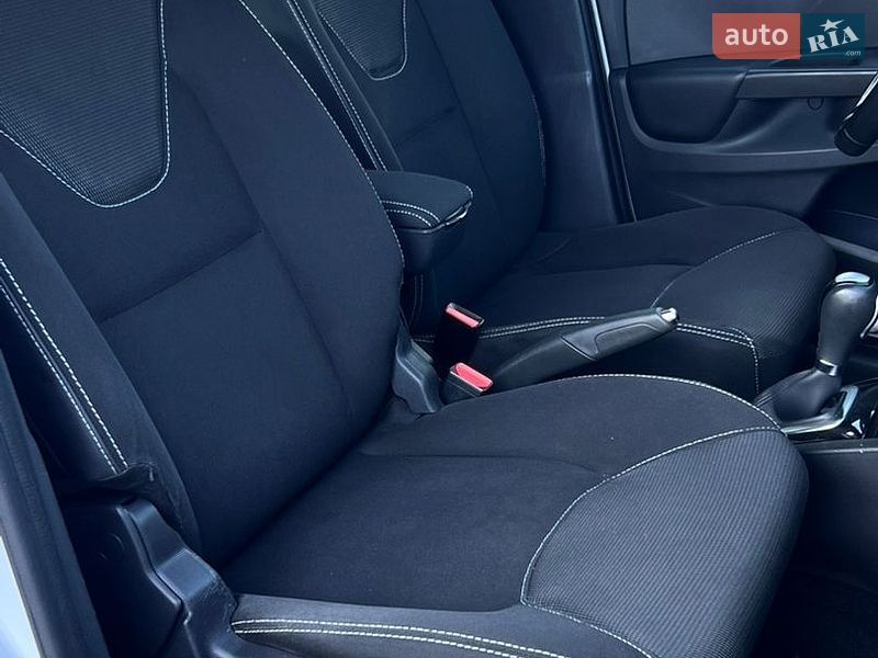 Универсал Renault Clio 2015 в Ивано-Франковске фото 43 Универсал Renault Clio 2015 в Ивано-Франковске