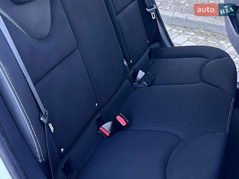 Универсал Renault Clio 2015 в Ивано-Франковске фото 49 Универсал Renault Clio 2015 в Ивано-Франковске