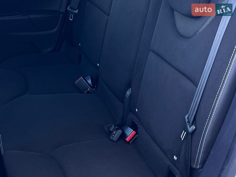 Универсал Renault Clio 2015 в Ивано-Франковске фото 52 Универсал Renault Clio 2015 в Ивано-Франковске
