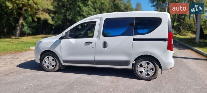 Минивэн Renault Dokker 2017 в Новояворовске