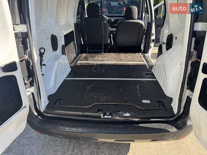 Грузовой фургон Renault Dokker 2014 в Корсуне-Шевченковском