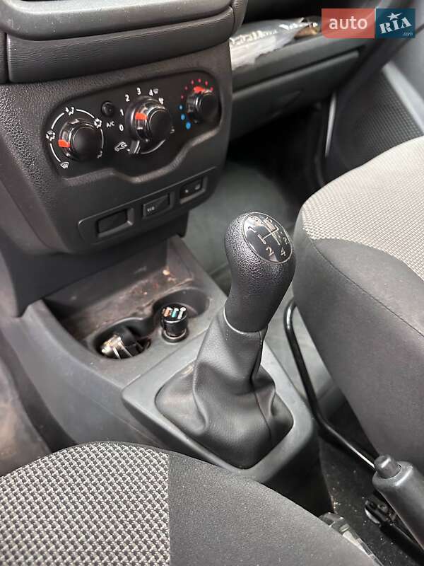 Грузовой фургон Renault Dokker 2019 в Киеве фото 15 Грузовой фургон Renault Dokker 2019 в Киеве