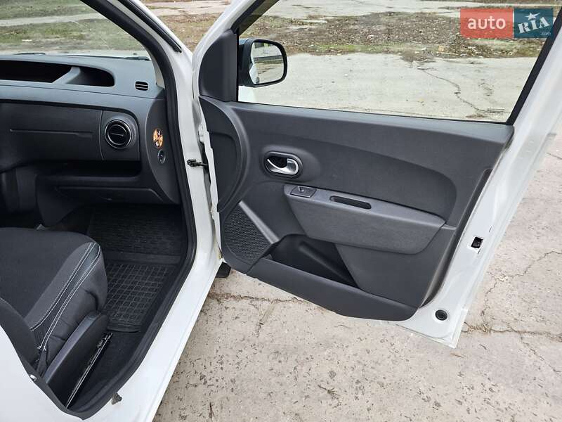 Минивэн Renault Dokker 2019 в Марганце