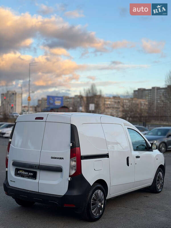 Грузовой фургон Renault Dokker 2016 в Киеве