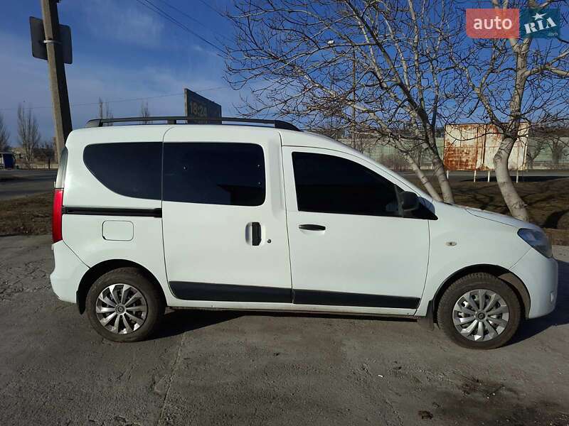 Минивэн Renault Dokker 2016 в Никополе