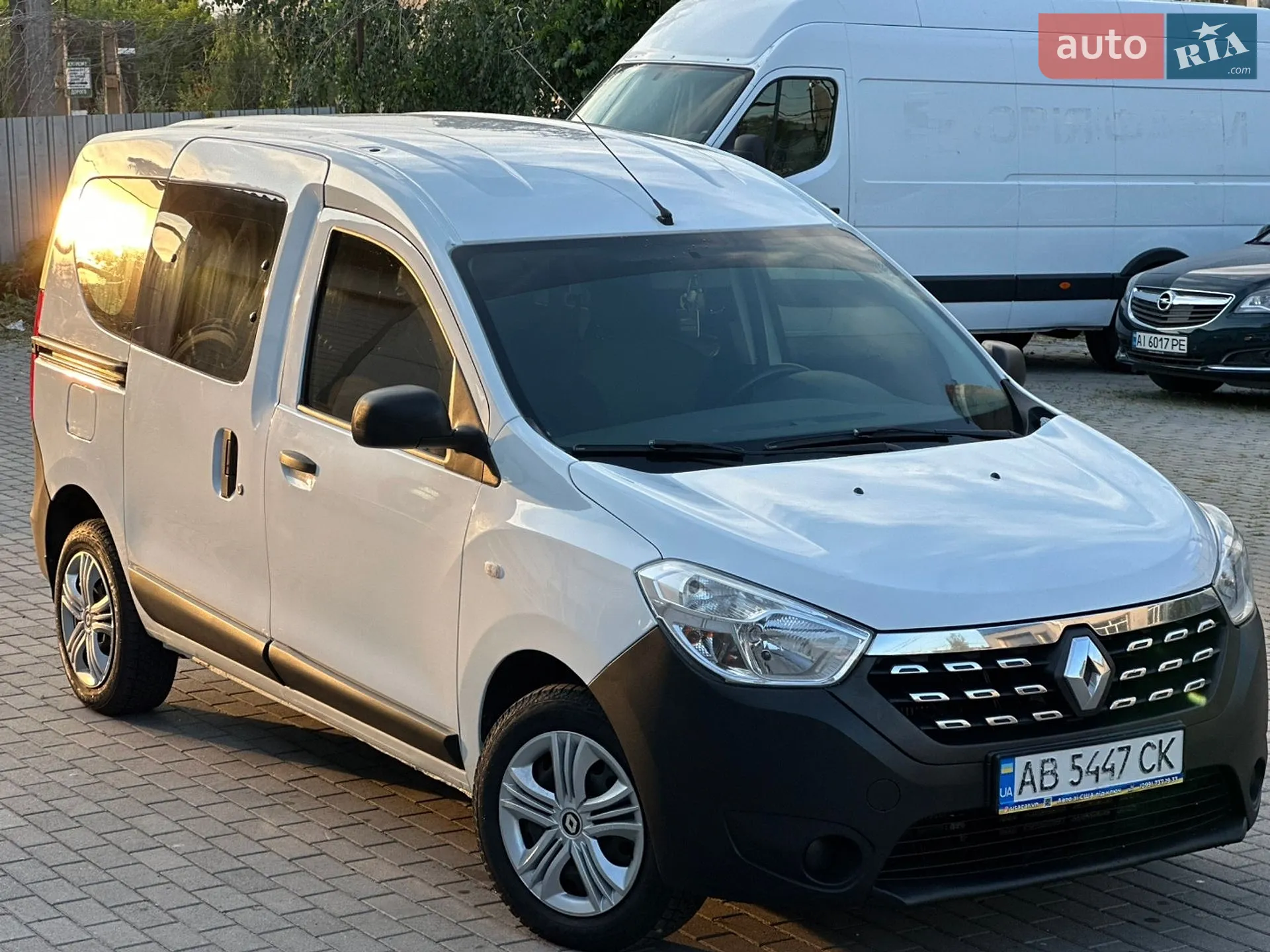 2017 Renault Dokker - мініатюра 2