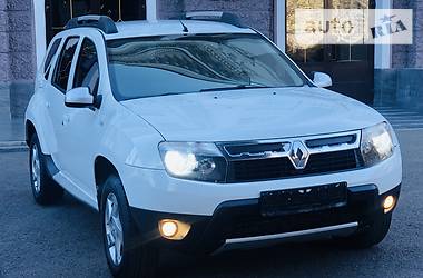 Внедорожник / Кроссовер Renault Duster 2013 в Каменском