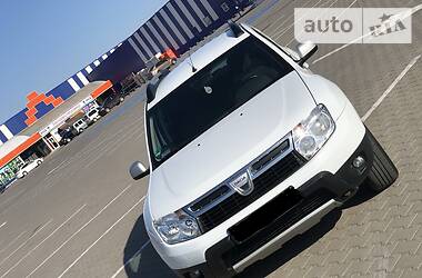 Позашляховик / Кросовер Renault Duster 2010 в Чернівцях