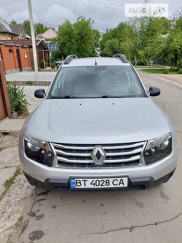 Внедорожник / Кроссовер Renault Duster 2013 в Сарате