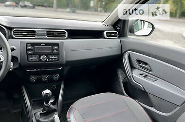 Внедорожник / Кроссовер Renault Duster 2020 в 