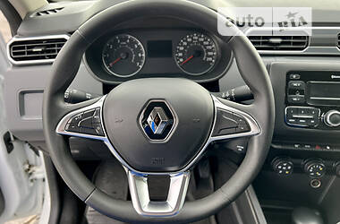 Внедорожник / Кроссовер Renault Duster 2020 в 