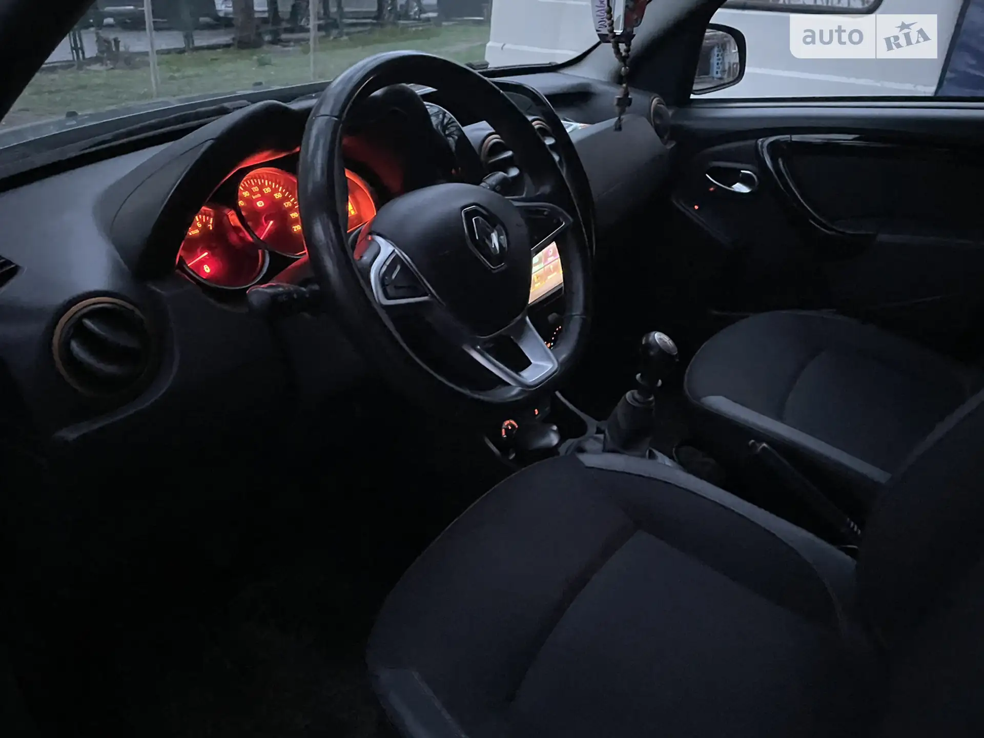2017 Renault Duster - мініатюра 26