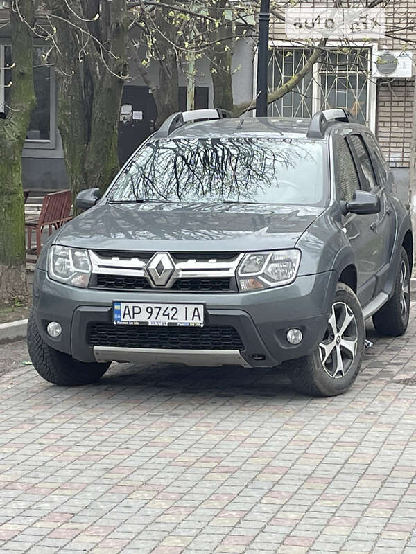 Внедорожник / Кроссовер Renault Duster 2017 в Запорожье
