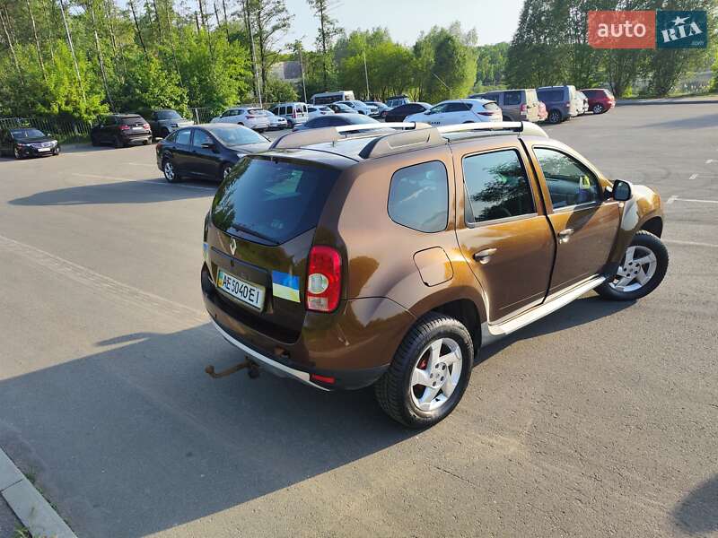 Внедорожник / Кроссовер Renault Duster 2010 в Ворзеле