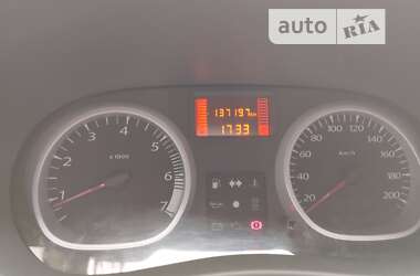 Внедорожник / Кроссовер Renault Duster 2012 в 