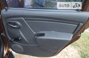Внедорожник / Кроссовер Renault Duster 2012 в 
