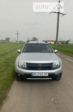 Внедорожник / Кроссовер Renault Duster 2011 в Черноморске