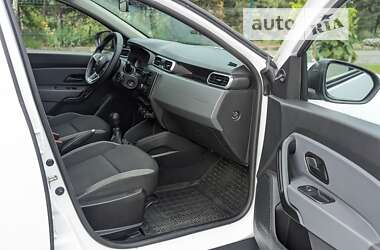 Позашляховик / Кросовер Renault Duster 2020 в 