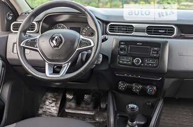 Позашляховик / Кросовер Renault Duster 2020 в 