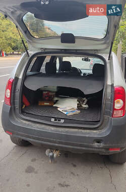 Внедорожник / Кроссовер Renault Duster 2012 в 
