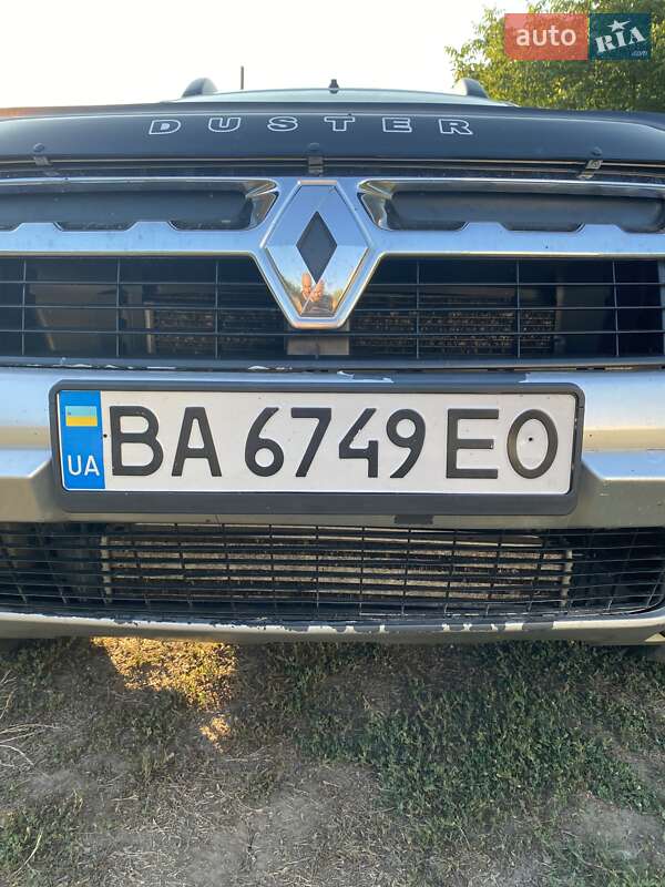 Внедорожник / Кроссовер Renault Duster 2011 в Смолином