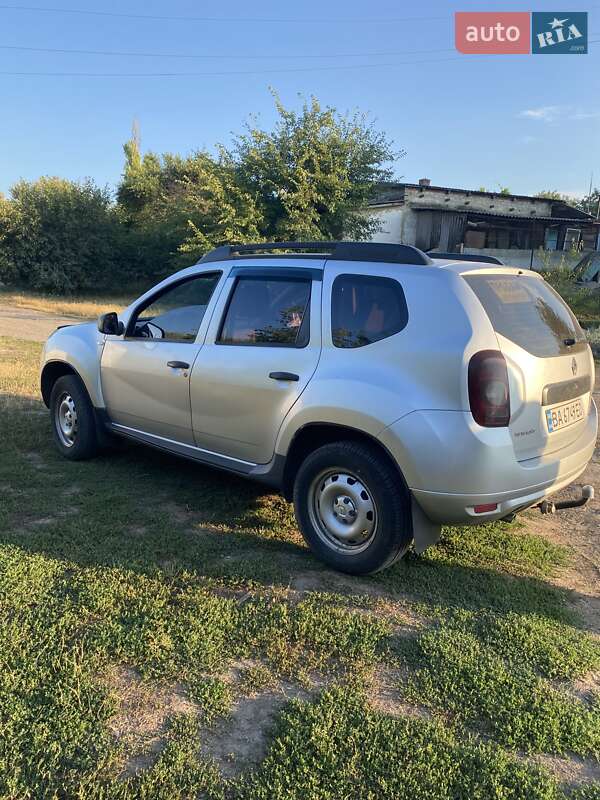 Внедорожник / Кроссовер Renault Duster 2011 в Смолином