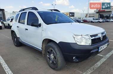 Внедорожник / Кроссовер Renault Duster 2013 в 
