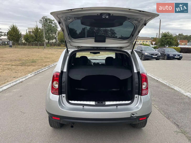 Позашляховик / Кросовер Renault Duster 2011 в Полтаві