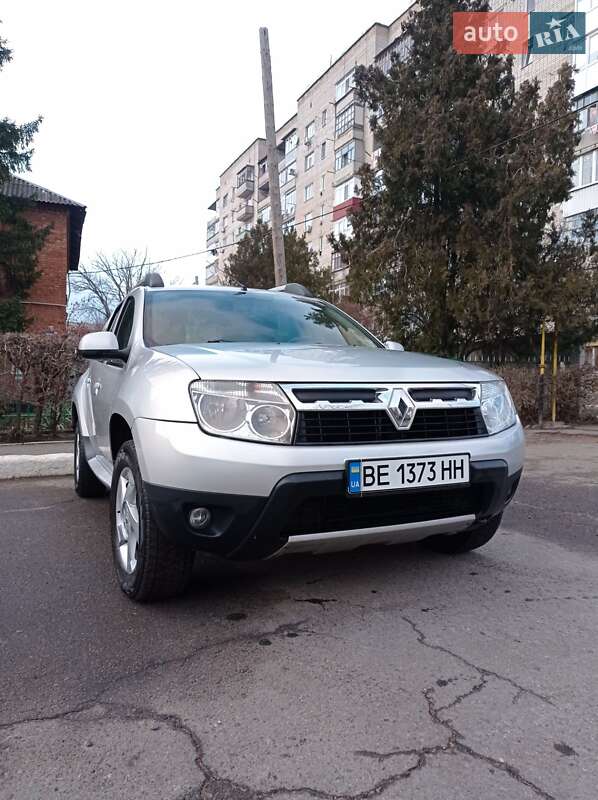 Внедорожник / Кроссовер Renault Duster 2010 в 