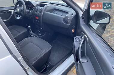Внедорожник / Кроссовер Renault Duster 2017 в 
