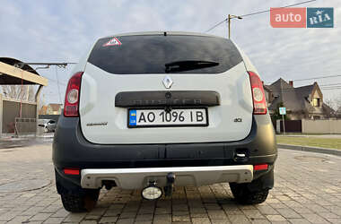 Внедорожник / Кроссовер Renault Duster 2011 в Ужгороде