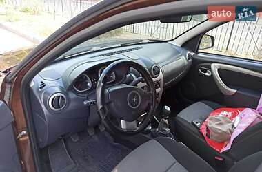 Позашляховик / Кросовер Renault Duster 2013 в 